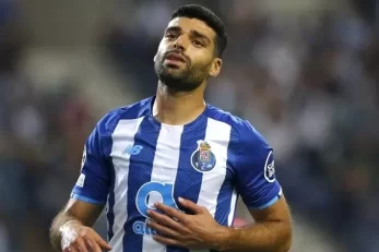 عملکرد ضعیف مهدی طارمی در دیدار پورتو مقابل ریو آوه