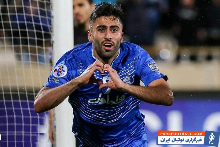 استقلال ؛ شماره 7 فرهاد مجیدی به کاوه رضایی رسید