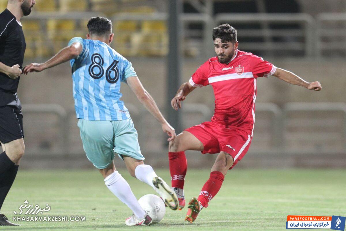 تمدید 5 ساله قرارداد محمد عمری با باشگاه پرسپولیس