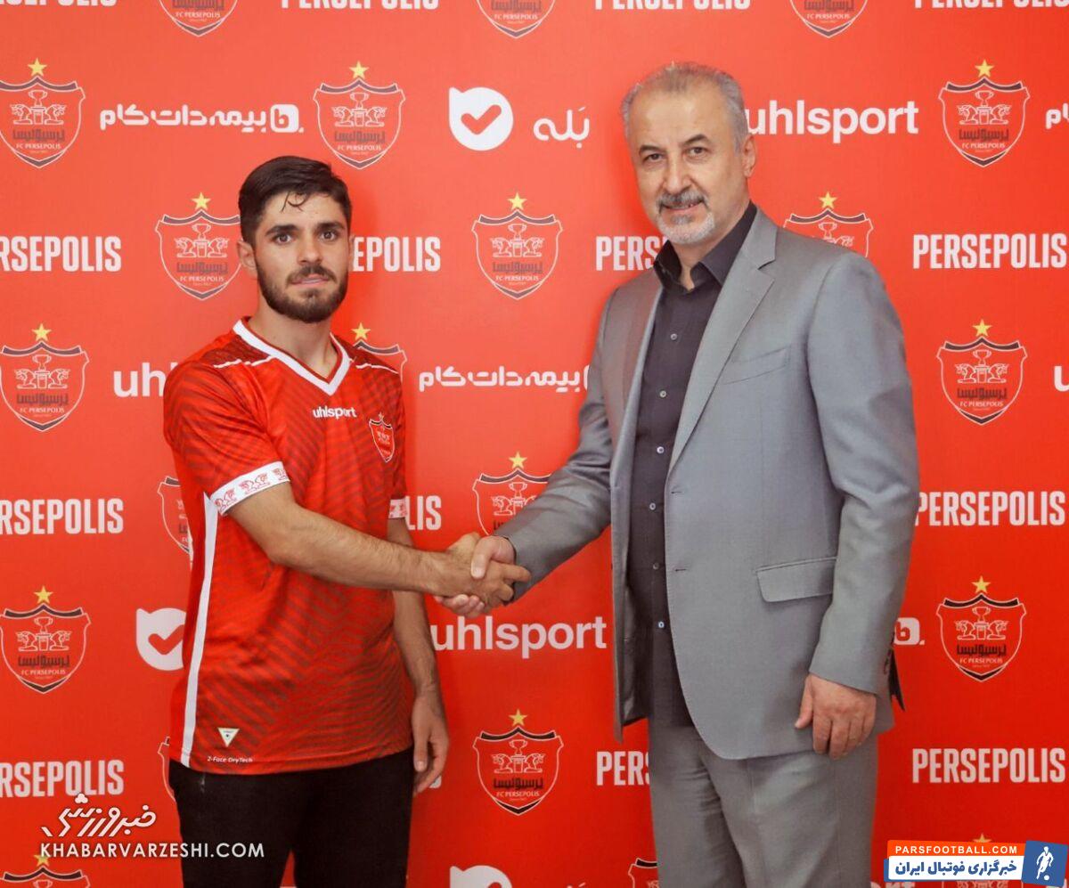 تمدید 5 ساله قرارداد محمد عمری با باشگاه پرسپولیس