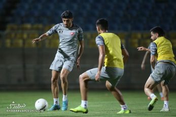 خروج بازیکنان پرسپولیس از اردو