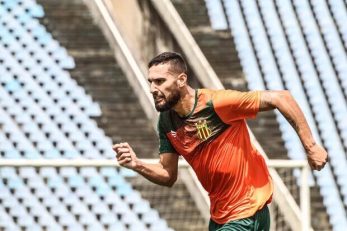 نیلسون جونیور در راه ایران