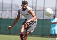 رامین رضاییان روی پوستر سپاهان برای بازی با استقلال