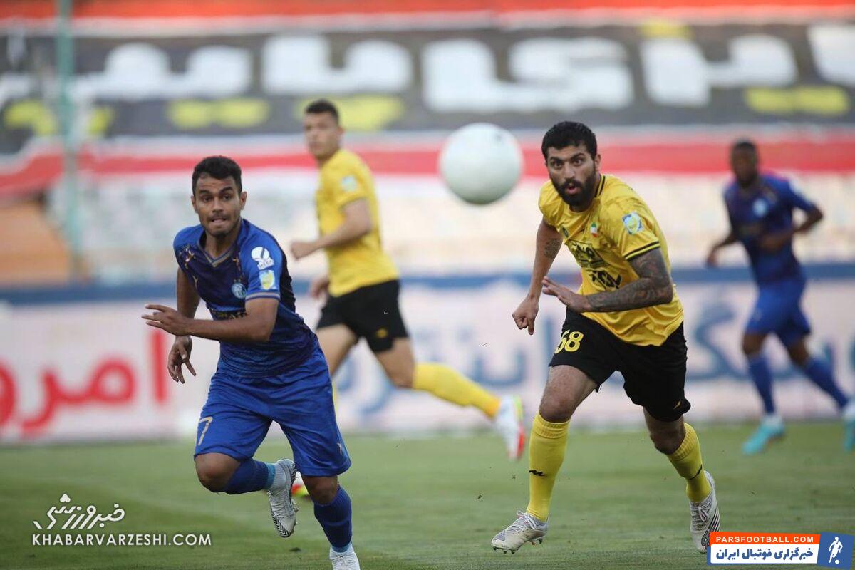 پیروزی محمد دانشگر برابر استقلال با پیراهن سپاهان در ورزشگاه خالی آزادی