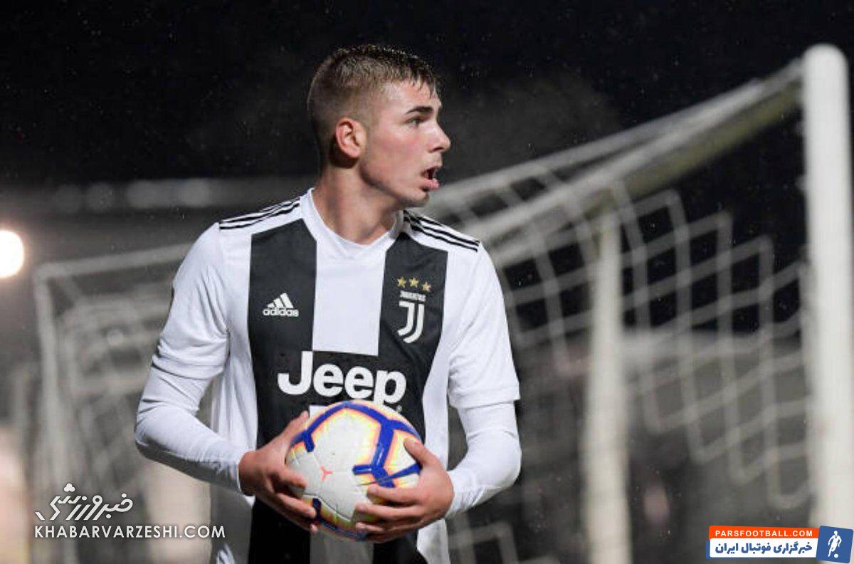 مهاجم خارجی در راه پرسپولیس