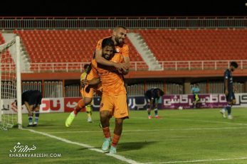 استقلال و مس کرمان