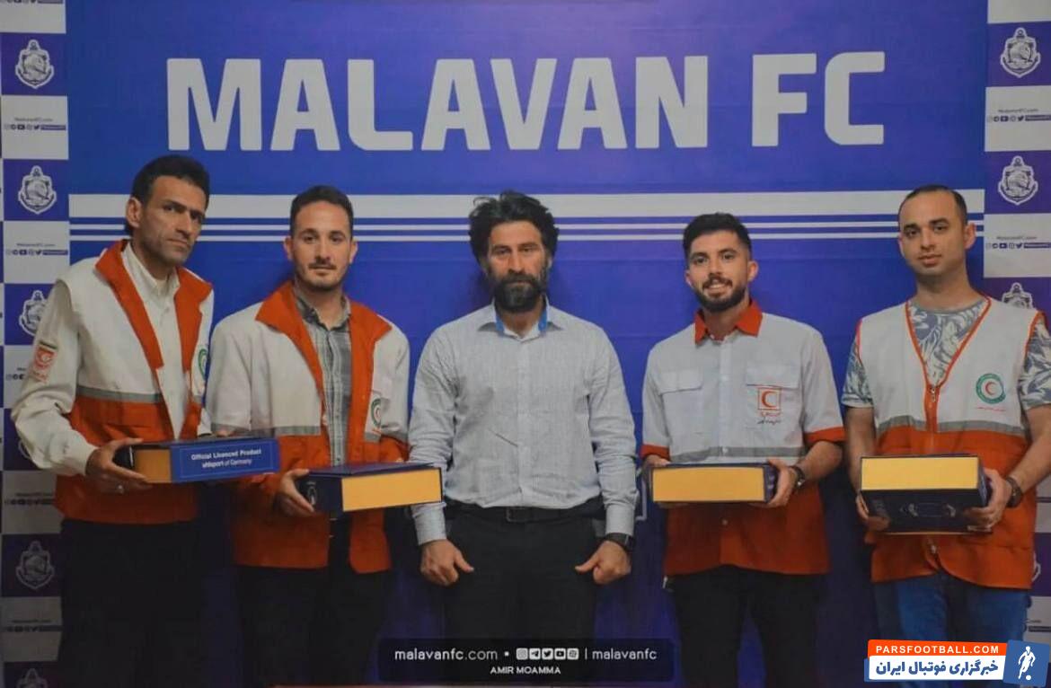 استقلال و ملوان