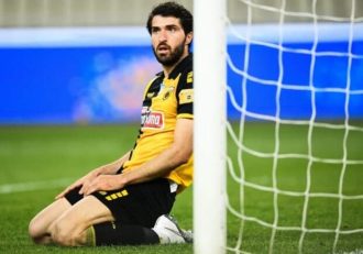 انصاریفرد ؛ ابراز تعجب آاک از بی خیالی کریم انصاریفرد برای یافتن باشگاه جدید