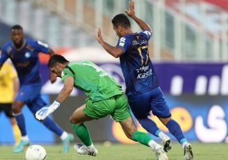 نوید مظفری کارشناس داوری : دقیقه ۸۳ باید به سود استقلال پنالتی اعلام می شد