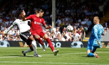 گل زیبای داروین نونیز در دیدار لیورپول و فولام با پشت پا