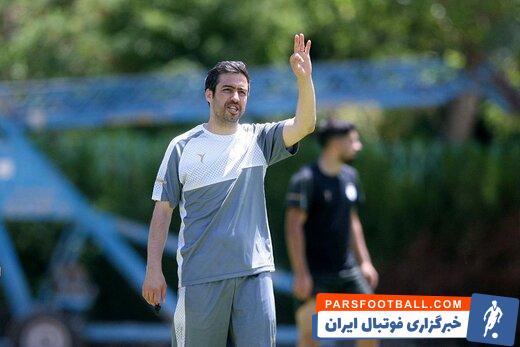 خسرو حیدری در تیم فوتبال استقلال ماندنی شد