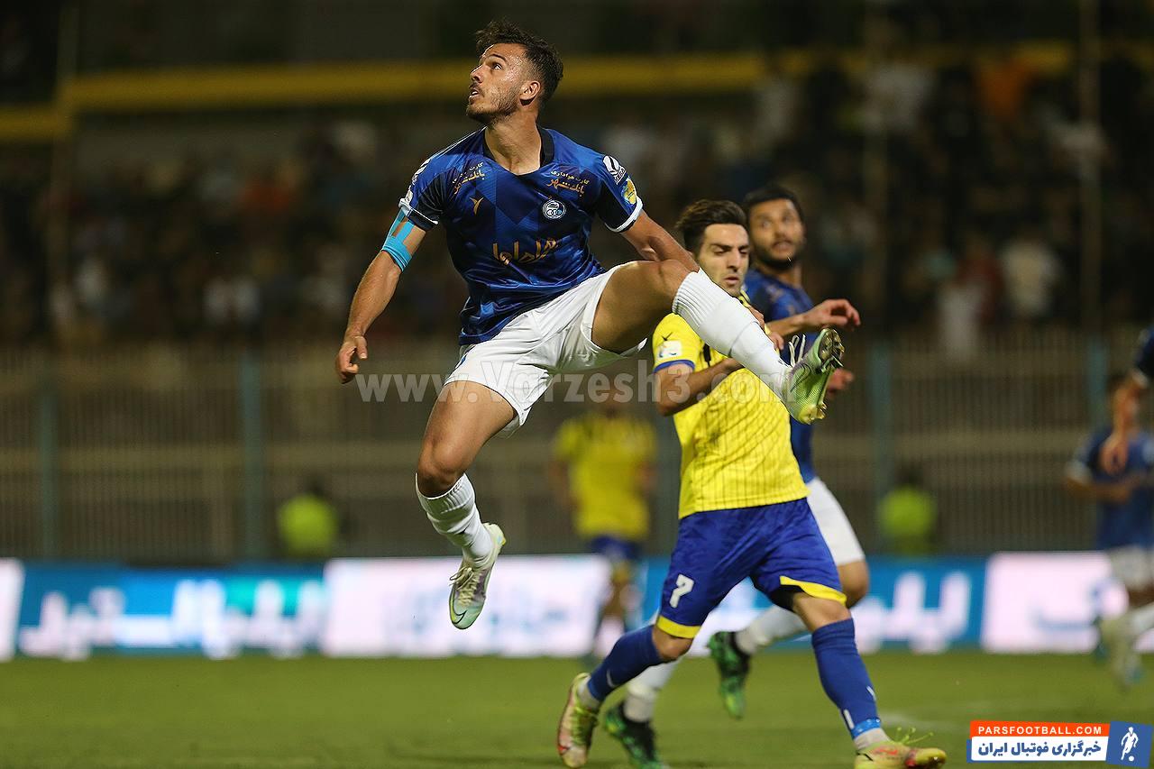 درخشش ابوالفضل جلالی در خط دفاعی استقلال در دیدار برابر نفت مسجدسلیمان