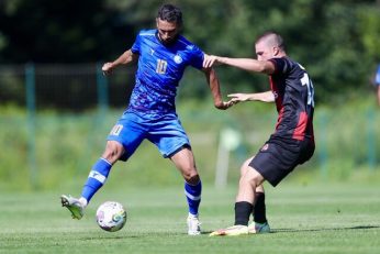 سجاد شهباززاده مهاجم استقلال : به خاطر دفاعی بازی کردن مس کار سختی داشتیم