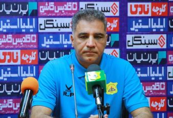 پرکاس سرمربی صنعت نفت آبادان : با انگیزه برای بازی با پرسپولیس آماده می شویم
