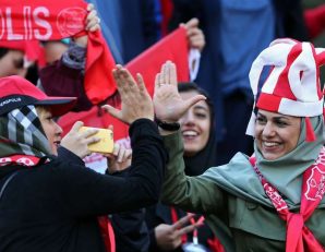 باشگاه پرسپولیس : بانوان هوادار فقط با کارت ملی خود بلیت تهیه کرده و به ورزشگاه بیایند