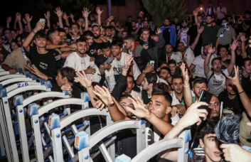 دله الی در بشیکتاش