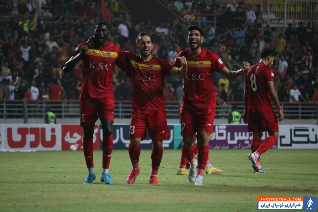 حضور یک جیمی جامپ در دیدار فولاد و تراکتور در حمایت از وریا غفوری