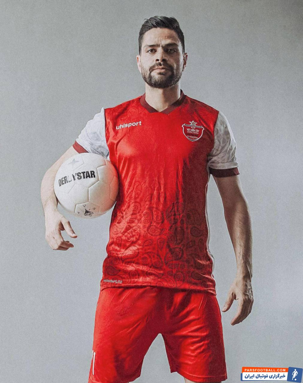 کیت جدید باشگاه پرسپولیس بر تن بازیکنان این تیم