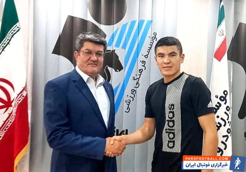 انتقال رسمی شرزود تمیروف از پرسپولیس به پیکان
