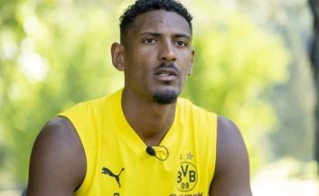 هالر ؛ تصاویر جدید از سباستین هالر پس از آغاز درمان سرطان