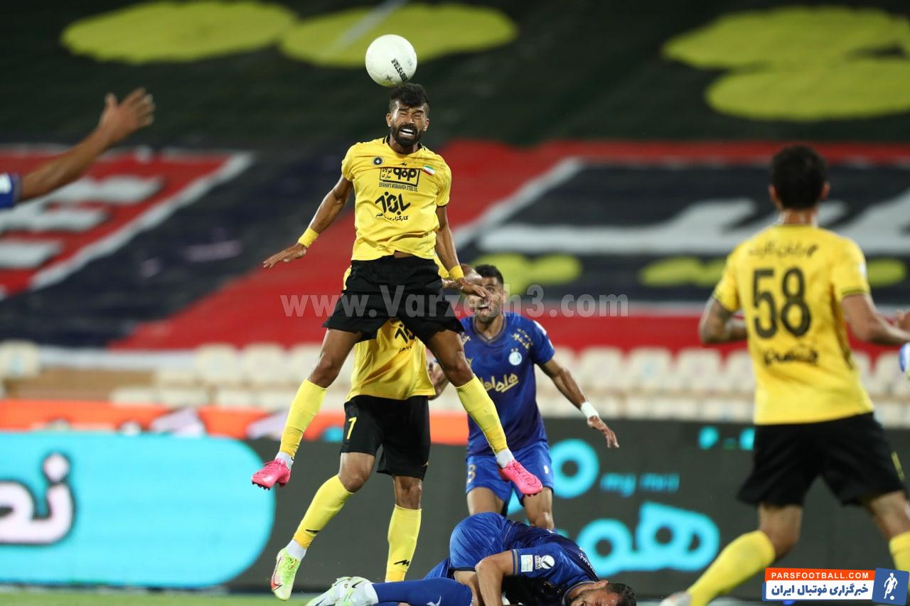 درخشش رامین رضائیان در اولین دیدار فصل سپاهان