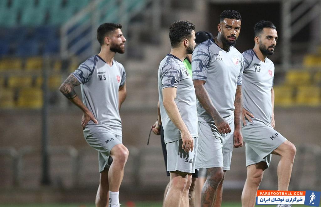 آمادگی بالای یورگن لوکادیا در تمرینات پرسپولیسآمادگی بالای یورگن لوکادیا در تمرینات پرسپولیس