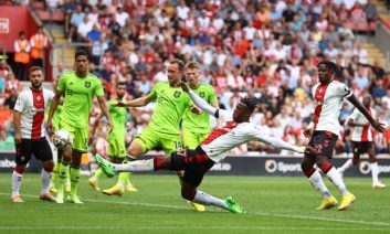 پیروزی دشوار منچستریونایتد در خانه ساوتهمپتون