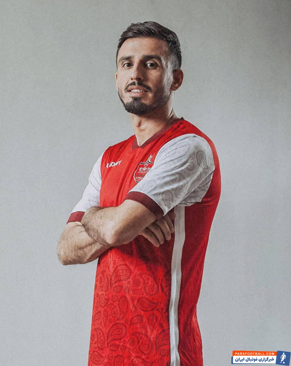 کیت جدید باشگاه پرسپولیس بر تن بازیکنان این تیم