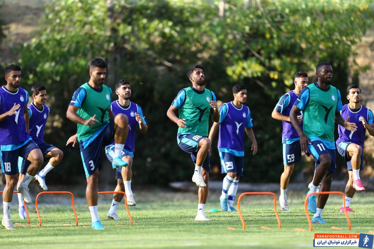 اکران جنگ ستارگان در تمرین استقلال با حضور محبی، قایدی، رضایی و ...