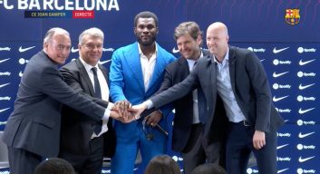 درخواست تلفنی خوان لاپورتا از رئیس لالیگا برای ثبت قرارداد بازیکنان بارسلونا