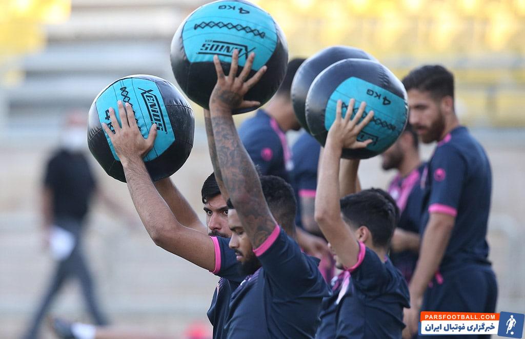 نظر یحیی گل محمدی سرنوشت لوکادیا در بازی پرسپولیس و فولاد را مشخص می کند