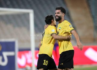 برد سپاهان برابر استقلال