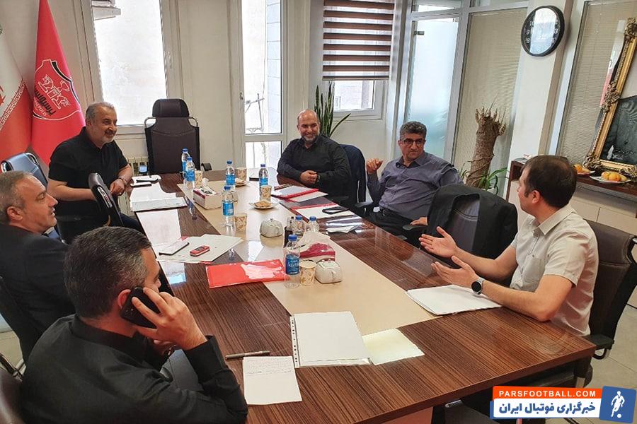 تشکیل جلسه هیات مدیره پرسپولیس برای جذب مهاجم خارجی