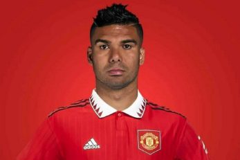 کارلوس کاسمیرو با پیراهن شماره 18 در منچستریونایتد