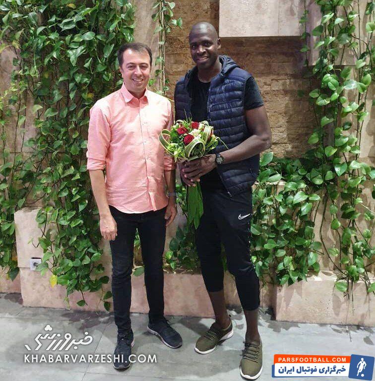 عکس| بمب نقل و انتقالاتی پرسپولیس در آستانه انفجار/ شیخ دیاباته وارد ایران شد