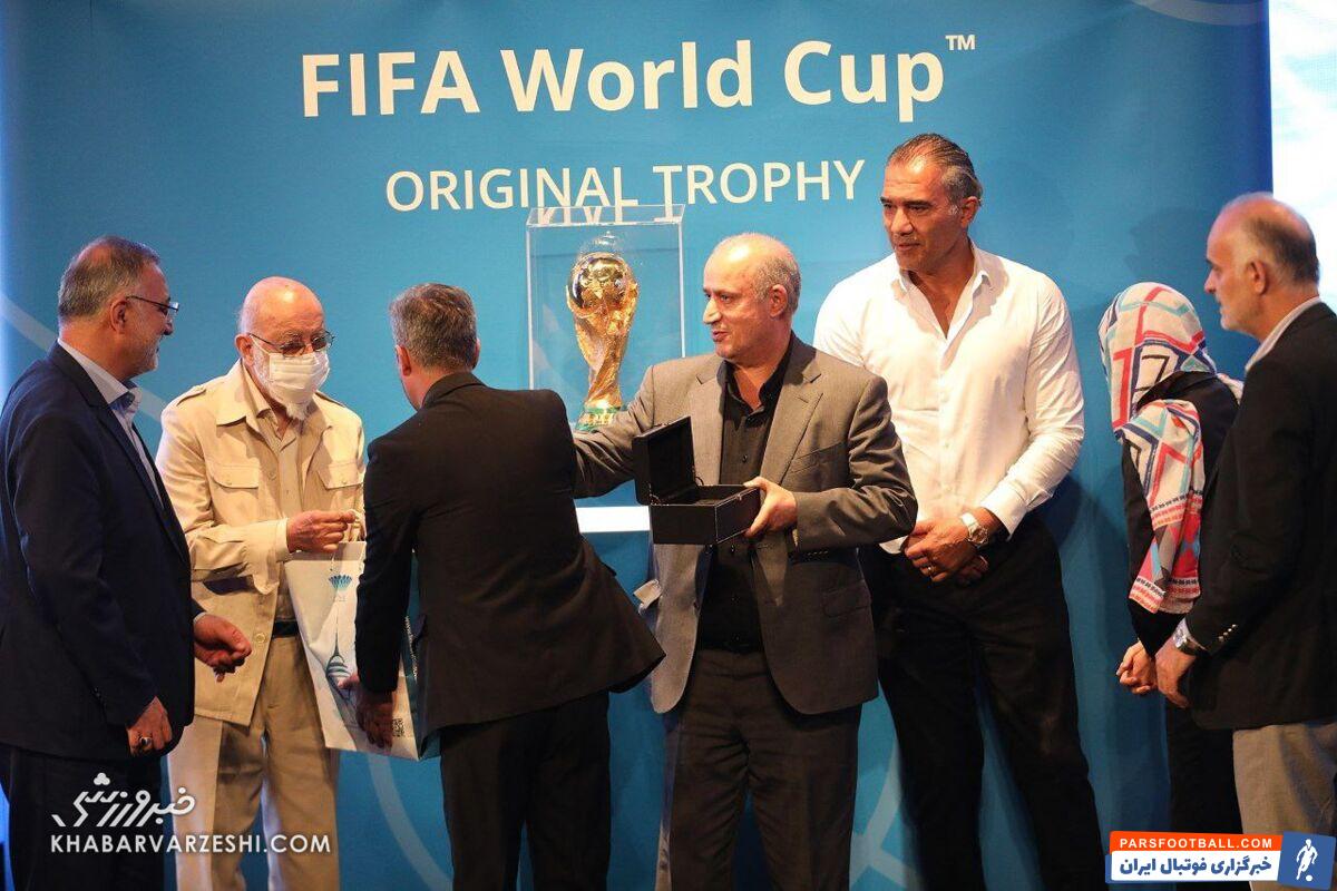 انتقاد مایلی‌کهن از هزینه‌های نجومی پرسپولیس/ استایل لوکادیا بیشتر شبیه بدنسازهاست تا فوتبالیست ها/ کی روش شانس آورد ترور نشد!