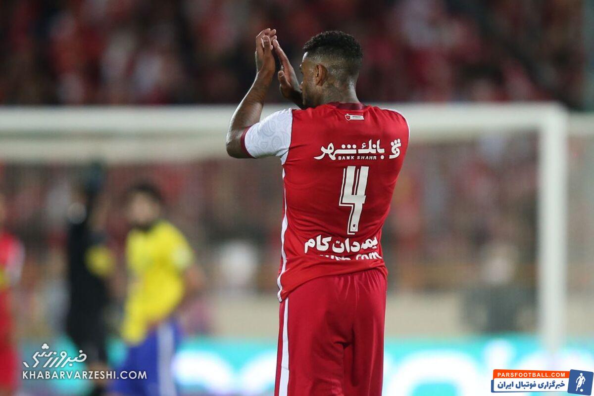 انتقاد مایلی‌کهن از هزینه‌های نجومی پرسپولیس/ استایل لوکادیا بیشتر شبیه بدنسازهاست تا فوتبالیست ها/ کی روش شانس آورد ترور نشد!