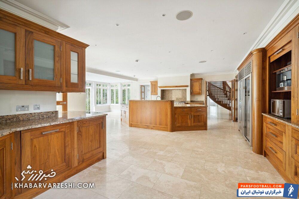 عمارت لوکس اسطوره آبیها برای فروش/ تصاویر این ملک خیرهکننده را ببینید