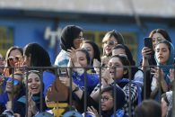 حضور بانوان در دیدار استقلال و پیکان