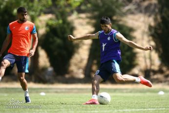 عزیزبک آمانوف در استقلال