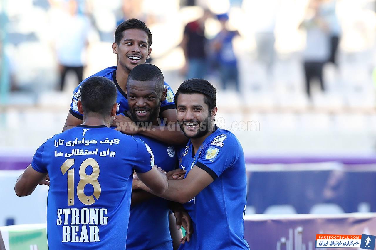 گلزنی استقلال برای 2 بار در نیمه اول پس از 26 بازی و 260 روز