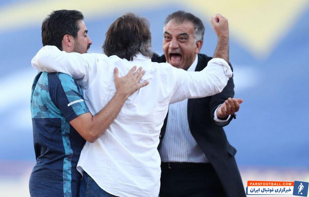 تقلید ساپینتو از حرکت جنجالی مجیدی ؛ اقدام سرمربی استقلال در رختکن خبرساز شد