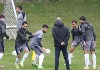 طارمی، عابدزاده و حسینی بین زمین و هوا مثل کارتون فوتبالیستها ؛ عجیبترین تصویر تمرین تیم ملی ایران شکار شد !