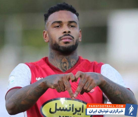 خوشحالی خاص لوکادیا پس از گلزنی برابر هوادار با نشان دادن قلب