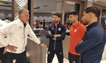 ملاقات مهدی طارمی ، کریم انصاری فرد و علیرضا جهانبخش با کارلوس با کی روش در اتریش