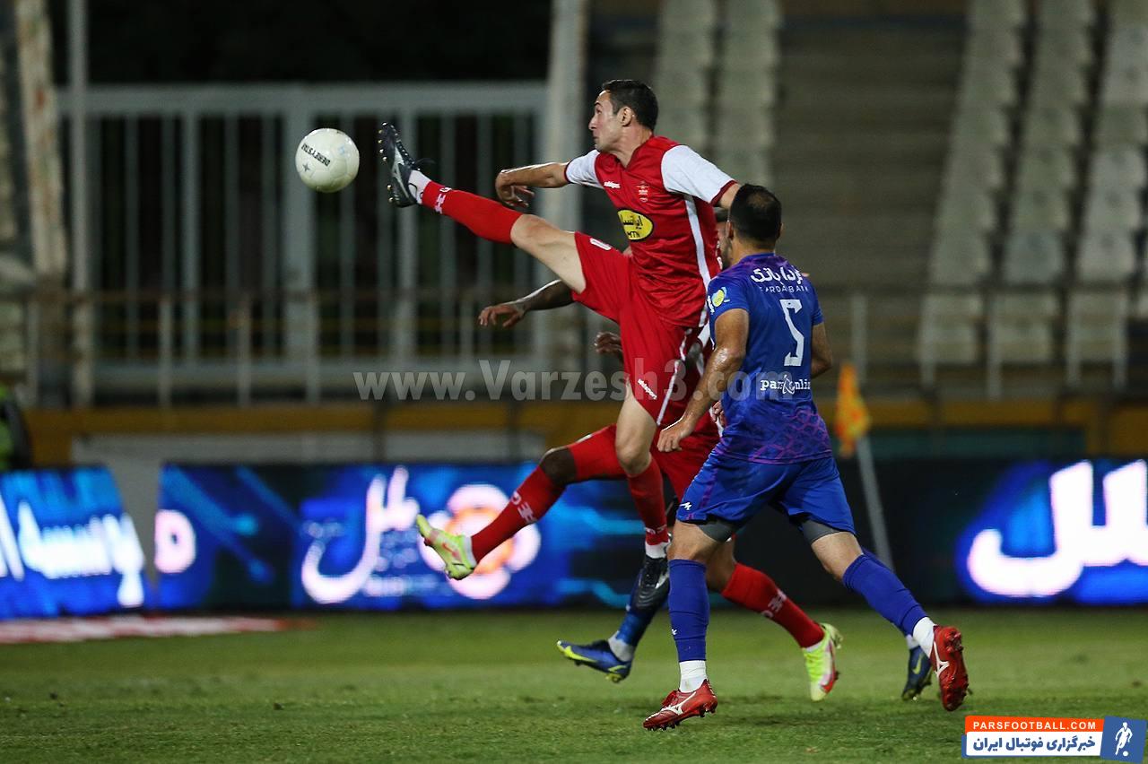 تقابل جذاب گئورگی گولسیانی و عزت پور قاز در دیدار پرسپولیس و هوادار