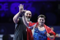 پنجمین مدال طلای رضا کایالپ در مسابقات کشتی فرنگی قهرمانی جهان