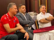 دیدار مالک و مدیرعامل نساجی مازندران با بازیکنان پیش از دیدار با استقلال