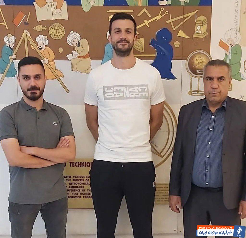 ورود میتیا گاسپارینی به ایرانی برای عقد قرارداد با تیم والیبال فولاد سیرجان