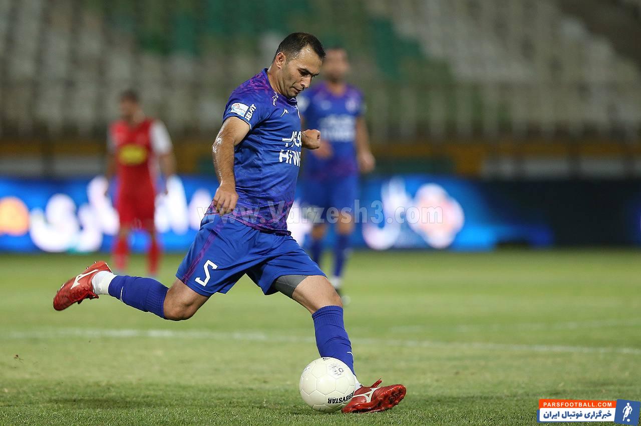 تقابل جذاب گئورگی گولسیانی و عزت پور قاز در دیدار پرسپولیس و هوادار